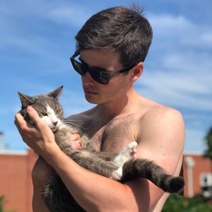 Meet your Posher, Evan